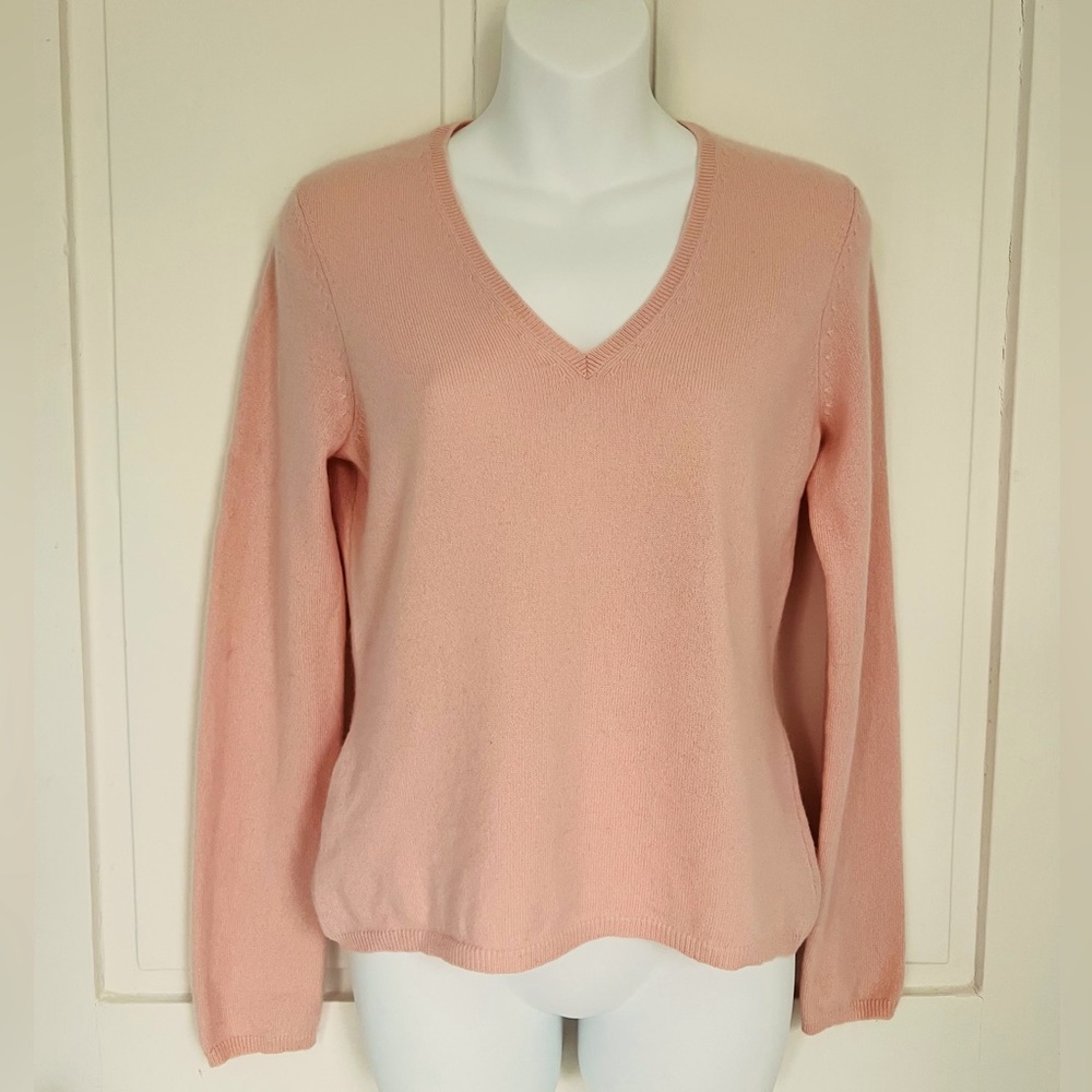 Light pink 100% cashmere V-neck sweater, small Ann Taylor